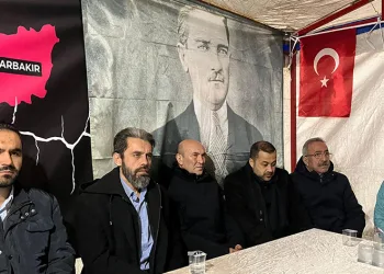 Başkan Soyer, Osmaniye’deki anma törenlerine katıldı