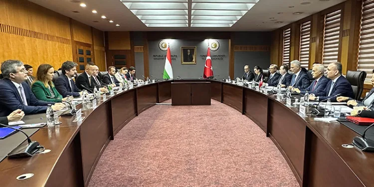 “Akşener timsah gözyaşı döküyor”