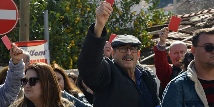 O ilçenin belediye başkan adayı değişti