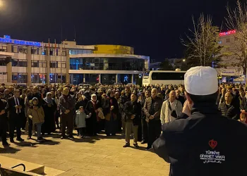 Kutsal topraklara uğurlandılar