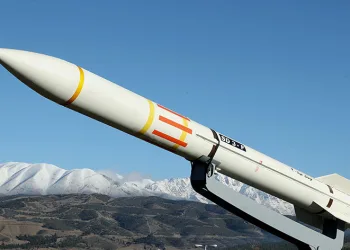 İran, hava savunma sistemlerini tanıttı