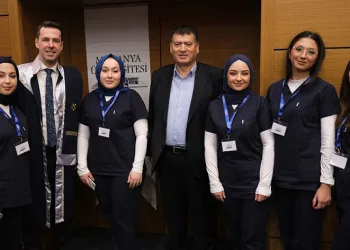 Mudanya Üniversitesinde Sektöre Uğurlama töreni