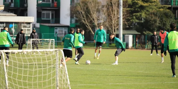 Kocaelispor, Adanaspor maçı hazırlıklarını sürdürüyor