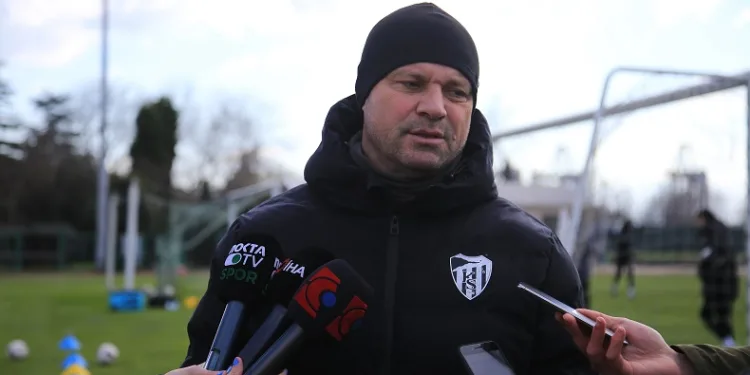 Kocaelispor Teknik Direktörü Ertuğrul Sağlam: “Puan kaybının telafisinin çok kolay olmayacağı dönemdeyiz”