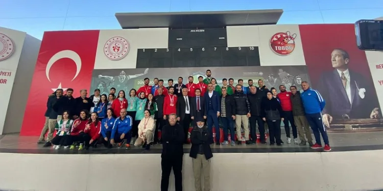 Alaçamspor Türkiye şampiyonu