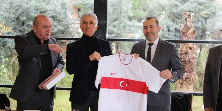 TASKK Başkanı Ali Düşmez Yalova’da spor camiasıyla buluştu