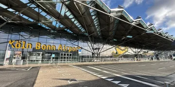 Berlin ve Köln’de havalimanları grev nedeniyle boş kaldı