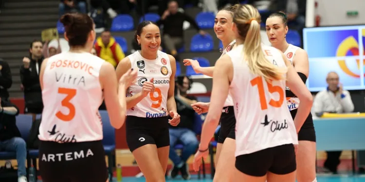 Eczacıbaşı Dynavit, play-off turuna galibiyetle başladı