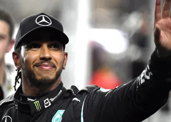 Lewis Hamilton, Ferrari ile anlaştı