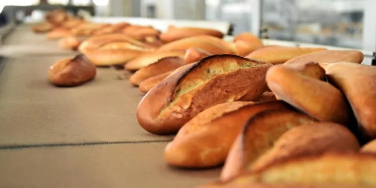 Sungurlu’da 200 gram ekmek 8 lira