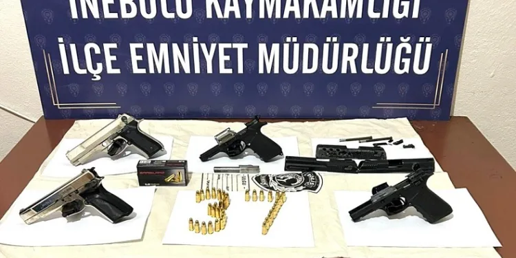 4 adet ruhsatsız tabanca ele geçirildi