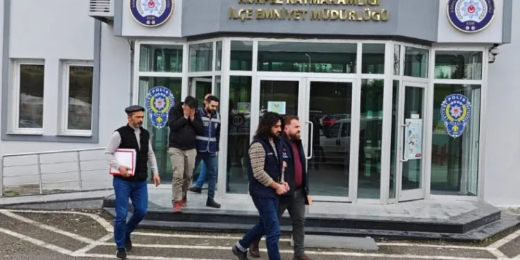 Çekici ve karavan hırsızları tutuklandı