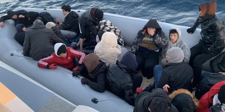 Ayvacık açıklarında 70 kaçak göçmen kurtarıldı