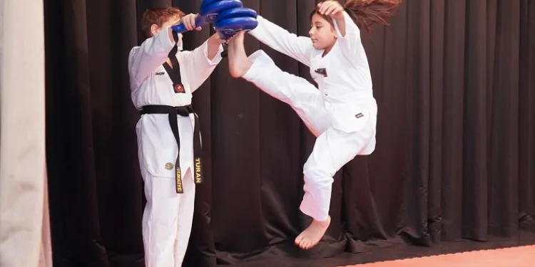 Küçük taekwondocuların kuşak heyecanı