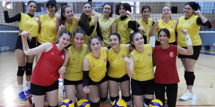 Kepez’in sultanları üst üste hazırlık maçlarıyla hazırlanıyor