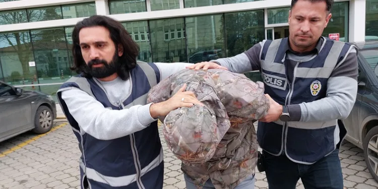 Valiz ve çanta gaspına 2 tutuklama