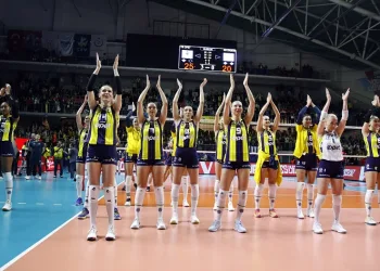 File derbisi Fenerbahçe Opet’in