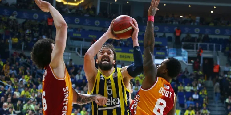 Türkiye Sigorta Basketbol Süper Ligi: Fenerbahçe: 90 – Galatasaray: 74