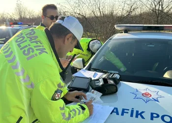 131 araç trafikten men edildi