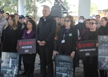 6 Şubat depremlerinde hayatını kaybedenler anıldı