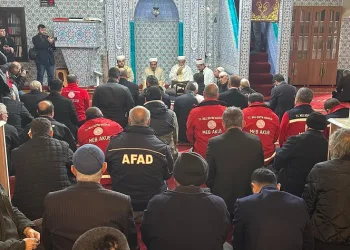Depremde hayatını kaybedenler Batman’da anıldı