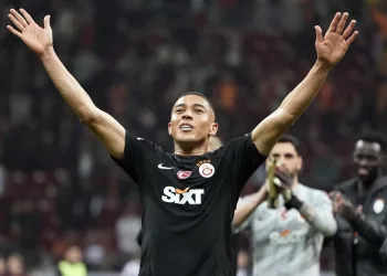 Carlos Vinicius ilk maçında gol attı
