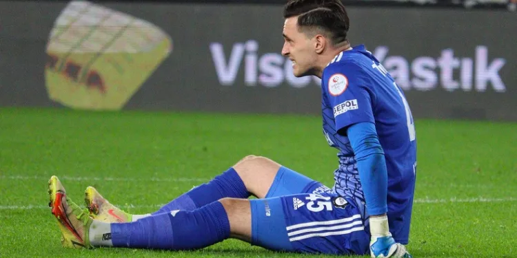 Altay’da kaleci Mustafa Çalışkan’ın durumu belirsizliğini koruyor