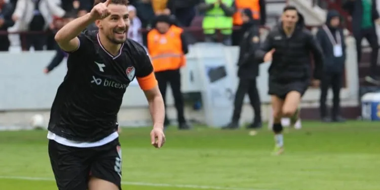 Elazığspor’un yıldızı gollerine devam ediyor