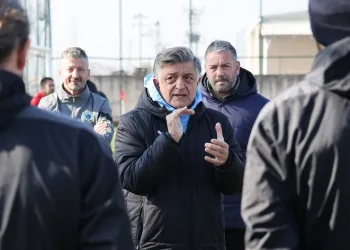 Menemen FK, iç sahada kayıp