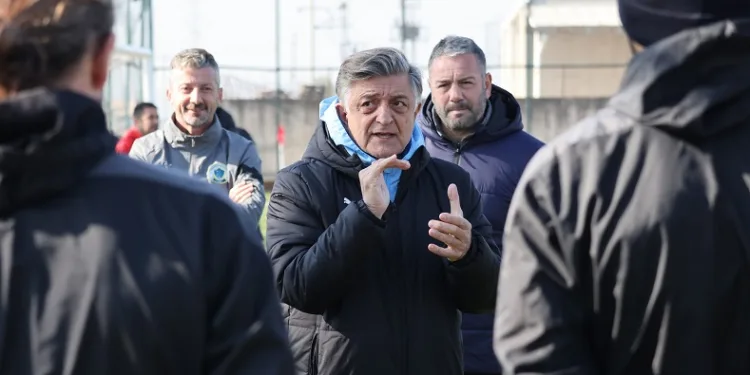 Menemen FK, iç sahada kayıp
