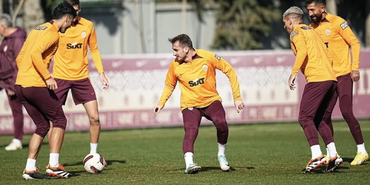 Galatasaray, RAMS Başakşehir maçı hazırlıklarına başladı
