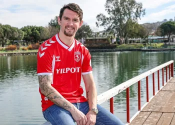 Samsunspor’un yeni transferi Raman: “Taraftarımızın önüne çıkmak için sabırsızlanıyorum”