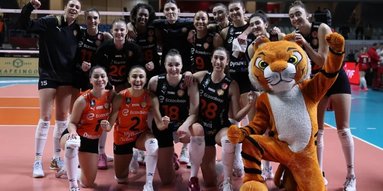 Eczacıbaşı Dynavit, çeyrek finalde