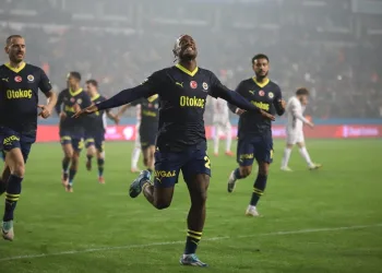 Michy Batshuayi, bu sezon 17. golünü attı