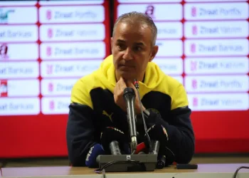 Fenerbahçe Teknik Direktörü İsmail Kartal: “Turu geçtik ama çok şükür küçük sakatlıklarla maçı atlattık”
