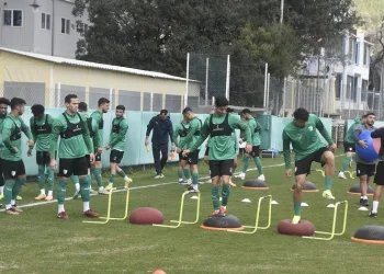 Bodrum Futbol Kulübü Teknik DirektörÜ İsmet Taşdemir: “Play-off’taki yerimizi sağlamlaştırmanın derdindeyiz”
