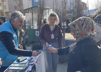 Sigarayı Bırakma Günü nedeniyle broşür dağıtıldı