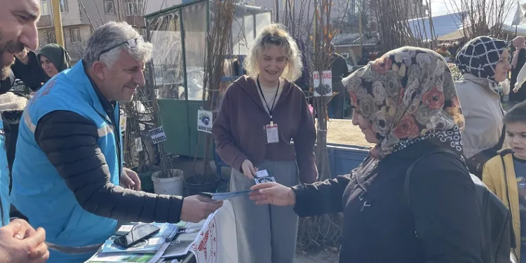 Sigarayı Bırakma Günü nedeniyle broşür dağıtıldı