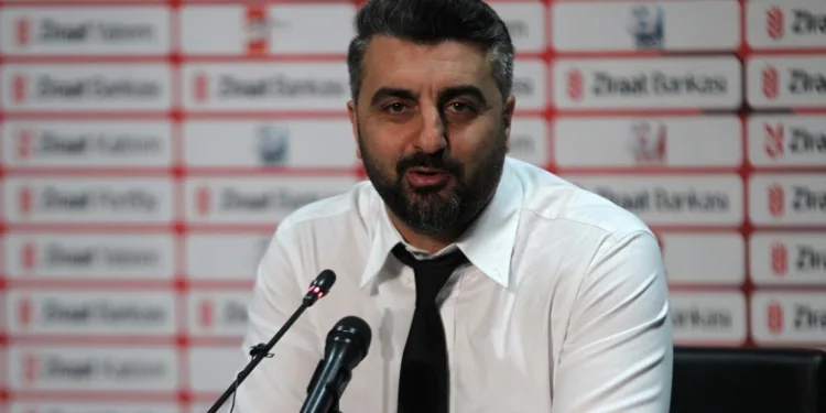 Gençlerbirliği Teknik Direktörü Sinan Kaloğlu: “Son saniyelerde topu ileride tutmalıydık”