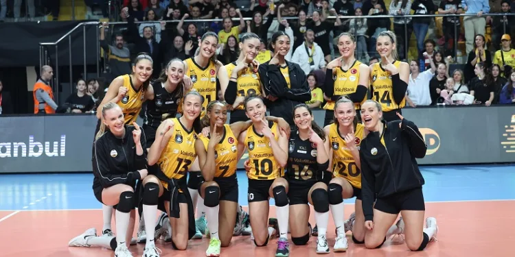 VakıfBank, Şampiyonlar Ligi’nde çeyrek finale yükseldi