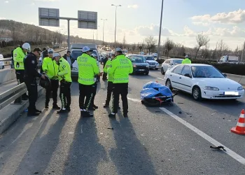 Traktöre çarpan motosiklet sürücüsü hayatını kaybetti