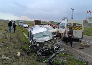 Siverek’te zincirleme kaza: 6 yaralı