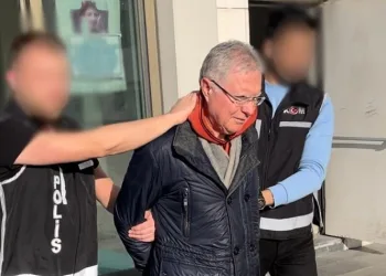 FETÖ’den aranan eski emniyet müdürü yakalandı
