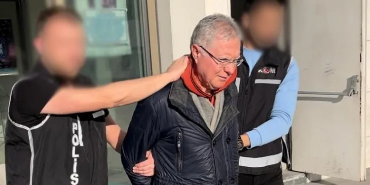 FETÖ’den aranan eski emniyet müdürü yakalandı
