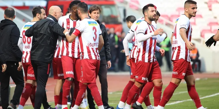 Sivasspor, ligde 8. galibiyetini aldı
