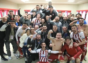 Sivasspor’dan galibiyet pozu