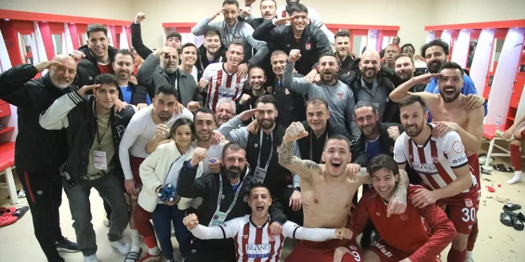 Sivasspor’dan galibiyet pozu
