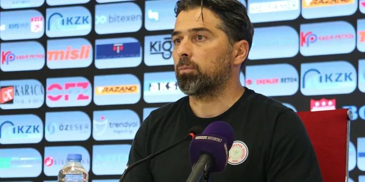 Çaykur Rizespor Teknik Direktörü İlhan Palut: “Sivas maçını kaybetmemeliydik”