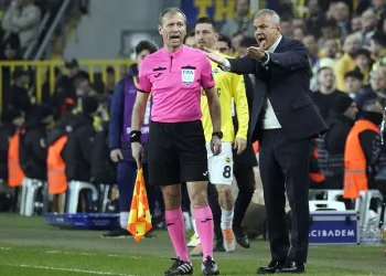 Fenerbahçe Teknik Direktörü İsmail Kartal: “Sonuna kadar bu yarışın içinde olacağız”
