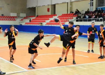 Kulüplü Küçük Erkekler Hentbol müsabakaları başladı